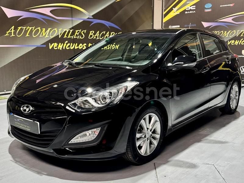 Negro Usado 2014 Hyundai i30 Berlina | 6799 € (Precio justo) - Imagen 1/4