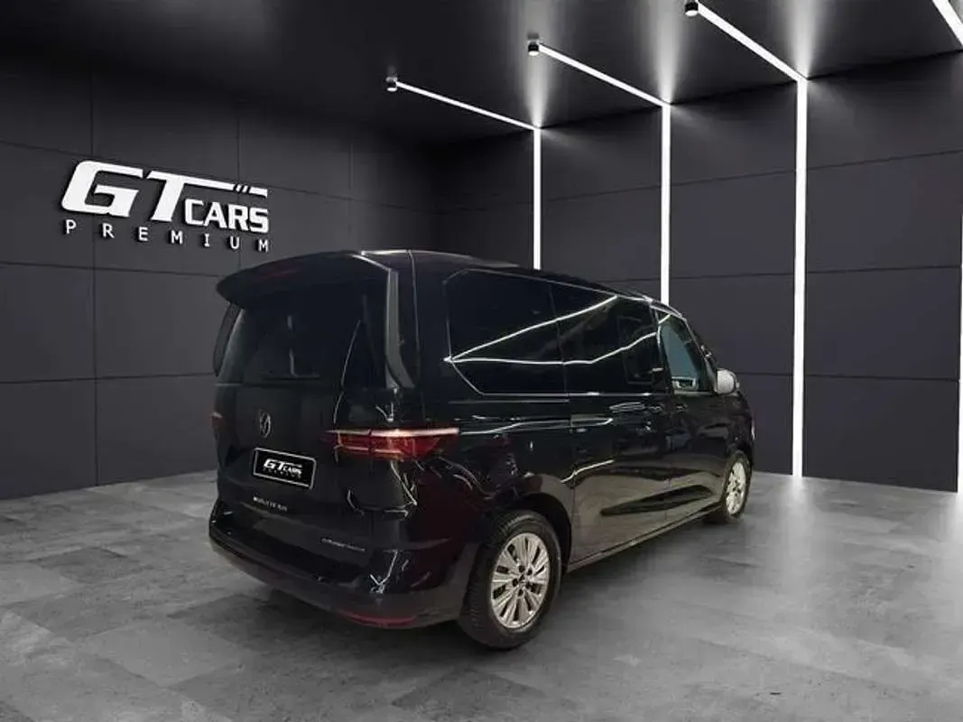 Usado VW Multivan 177 CV (130 kW) 2025 Negro Monovolumen