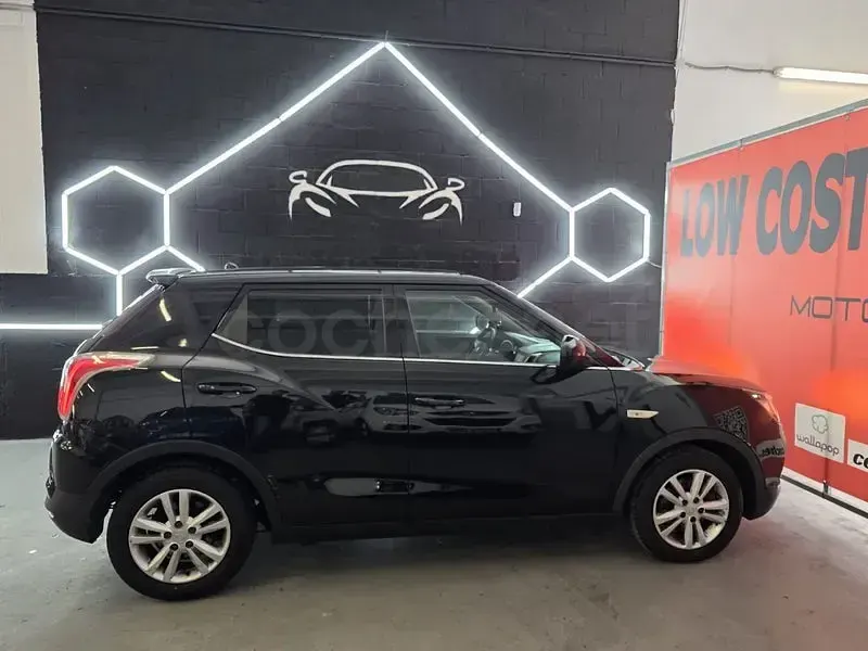Usado SsangYong Tivoli Limited 115 CV (84 kW) 2017 Negro SUV