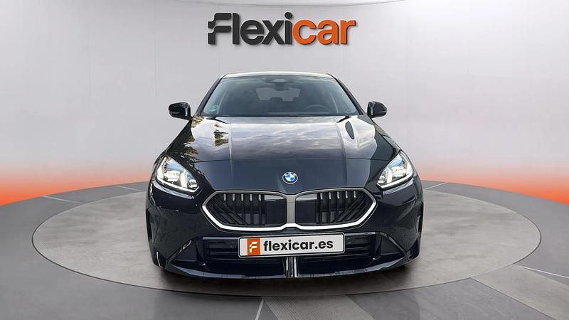 Usado BMW 116 122 CV (89 kW) 2025 Negro Utilitario