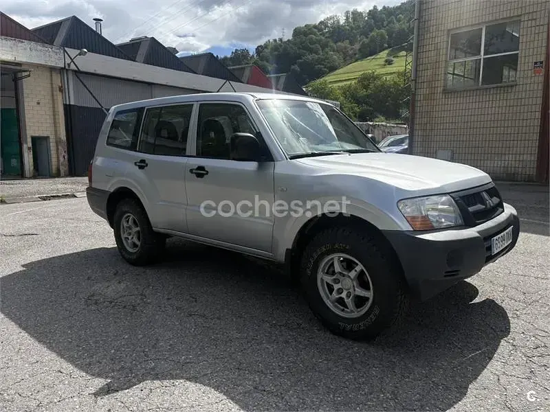 Usado Mitsubishi Montero 115 CV (84 kW) 2005 Gris / plata SUV
