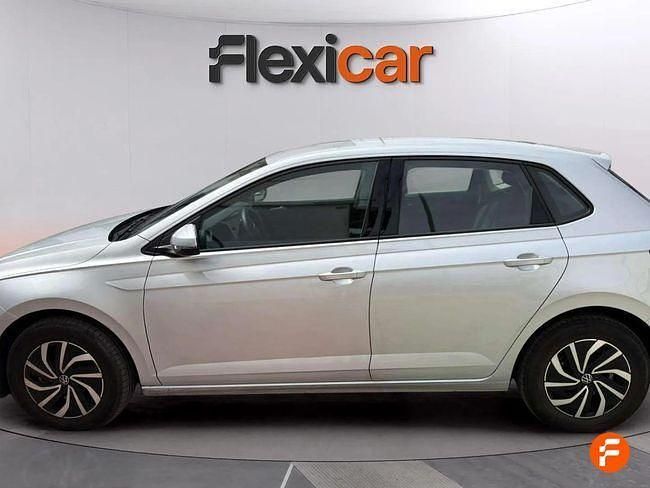Usado VW Polo Life 110 CV (80 kW) 2022 Gris Utilitario