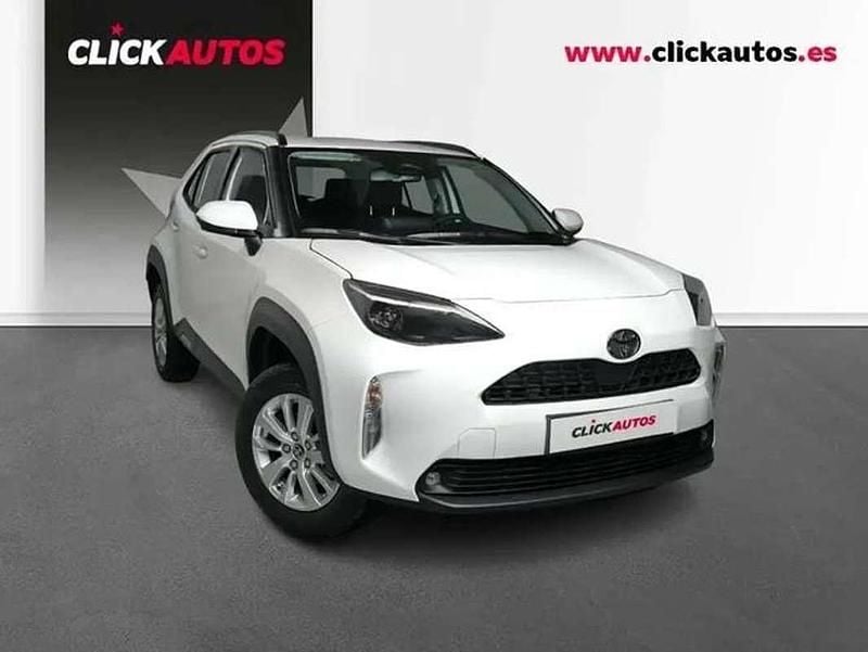 Usado Toyota Yaris Cross 117 CV (86 kW) 2025 Blanco SUV