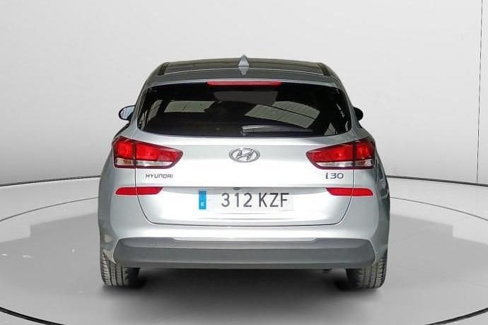 Begagnad Hyundai i30 GO! 120 HK (88 kW) 2019