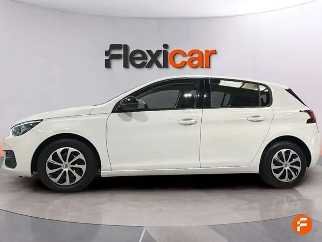Usado Peugeot 308 SW Business-Line 99 CV (72 kW) 2018 Blanco Familiar