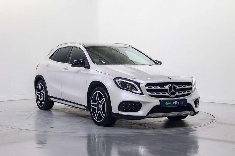 Usado Mercedes GLA200 156 CV (114 kW) 2019 Blanco SUV