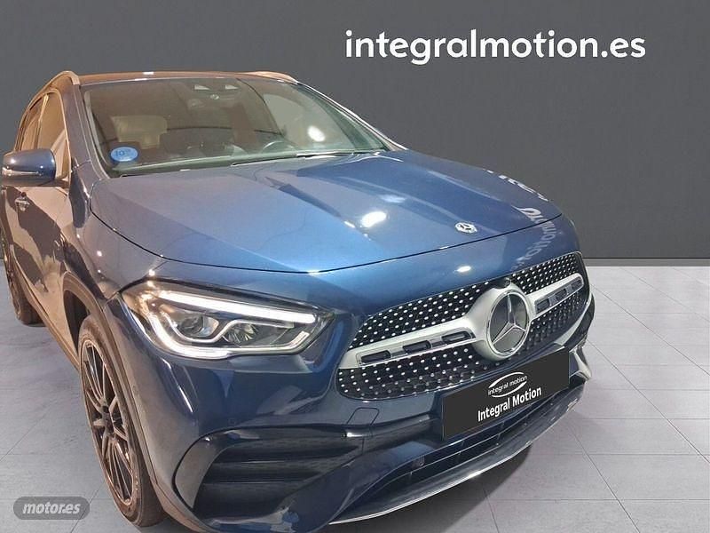 Usado Mercedes GLA250 218 CV (160 kW) 2020 Azul SUV