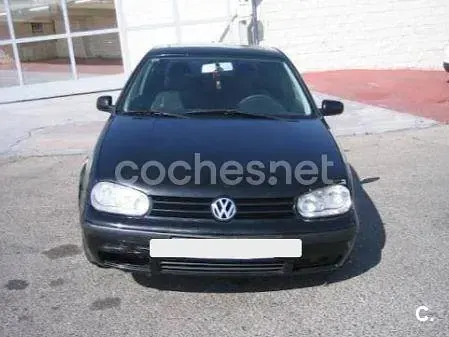 Usado VW Golf IV Conceptline 100 CV (73 kW) 2004 Negro Berlina