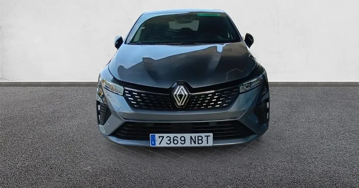 Usado Renault Clio Techno 100 CV (73 kW) 2025 Utilitario