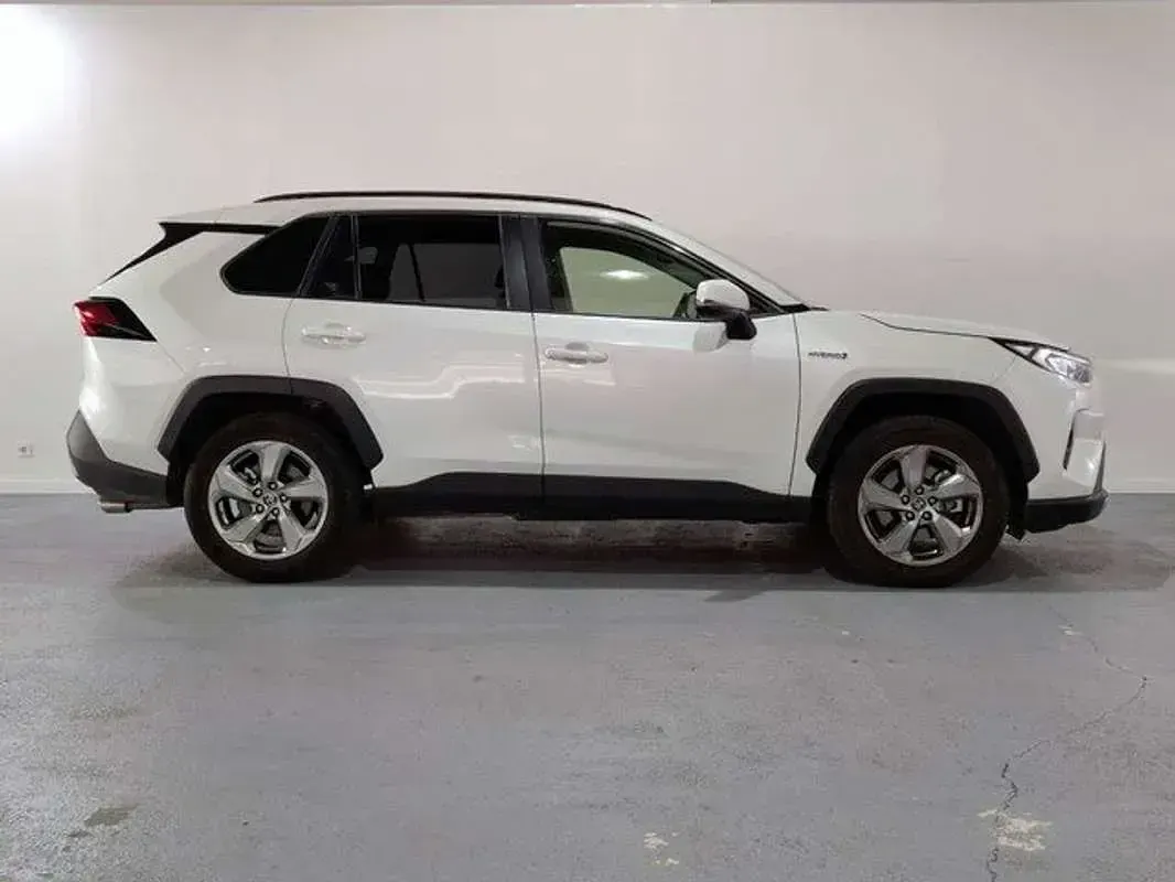 Usado Toyota RAV4 Hybrid Advance 218 CV (160 kW) 2021 Blanco SUV