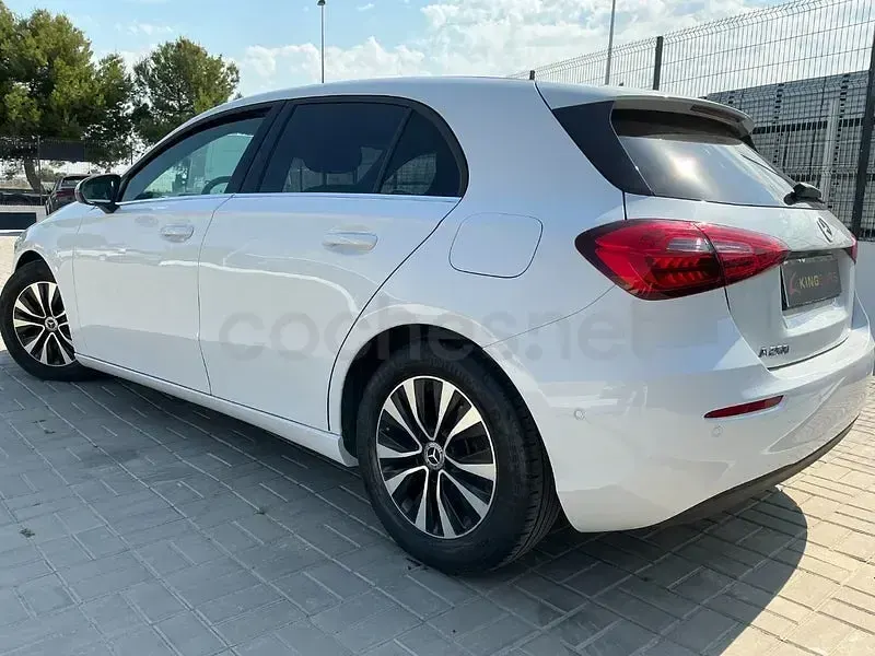 Usado Mercedes A200 163 CV (119 kW) 2019 Blanco Berlina