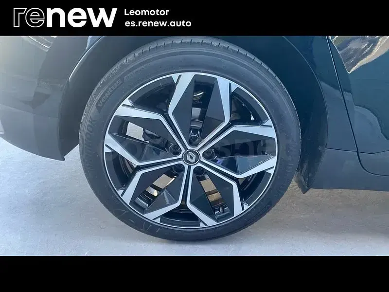 Usado Renault Grand Scénic Techno 140 CV (102 kW) 2023 Negro Monovolumen