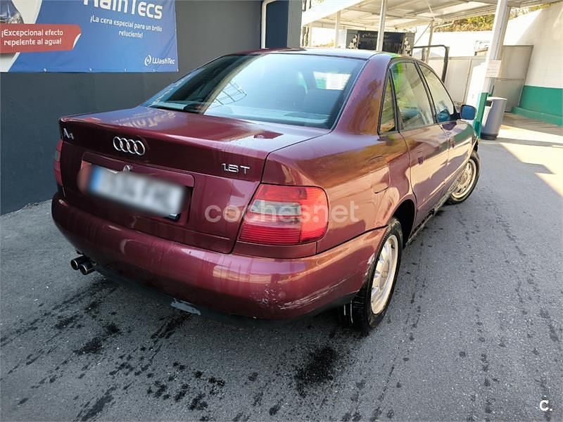 Usado Audi A4 150 CV (110 kW) 1998 Granate Berlina