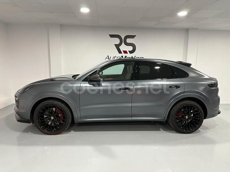 Usado Porsche Cayenne 440 CV (323 kW) 2020 Gris / plata SUV