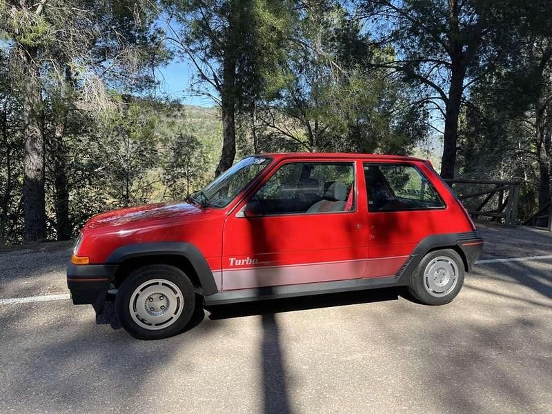 Usado Renault R5 GT 120 CV (88 kW) 1986 Rojo Utilitario