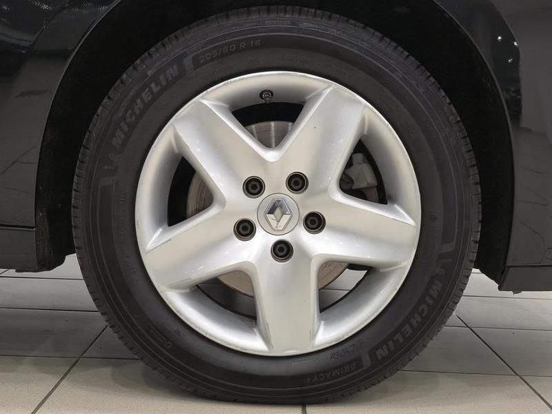 Usado Renault Scénic III 110 CV (80 kW) 2015 Negro Monovolumen