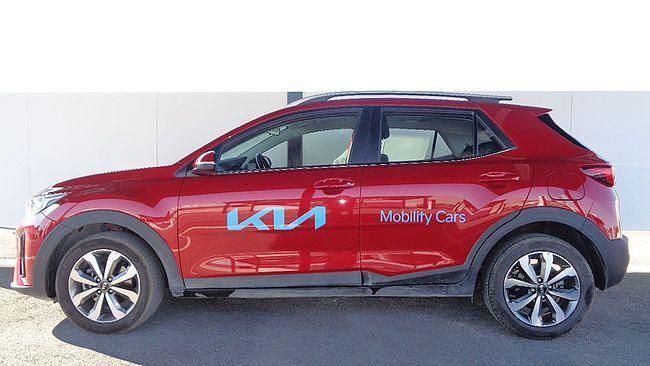 Usado Kia Stonic 100 CV (73 kW) 2021 Rojo SUV