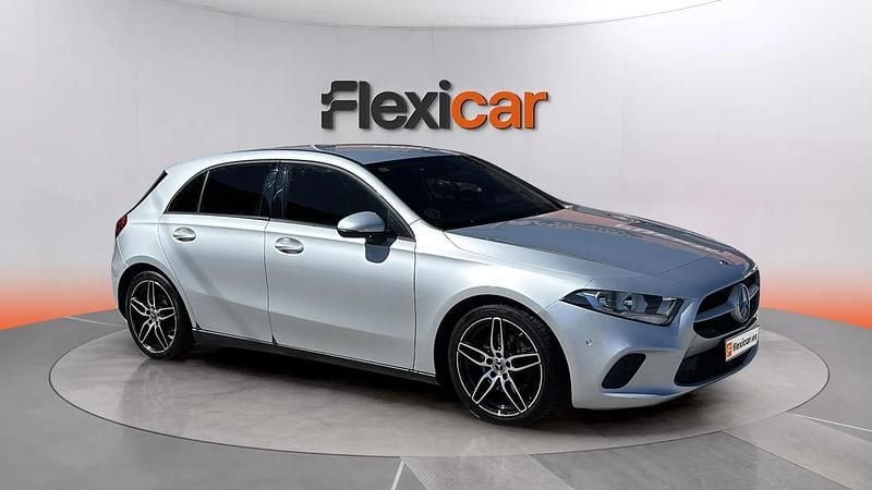 Usado Mercedes A200 150 CV (110 kW) 2021 Gris Berlina