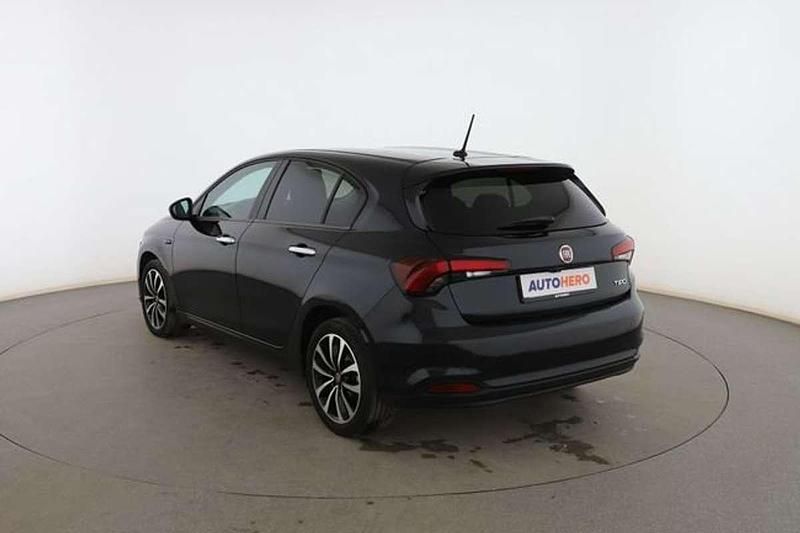 Usado Fiat Tipo Lounge 121 CV (88 kW) 2020 Negro Berlina