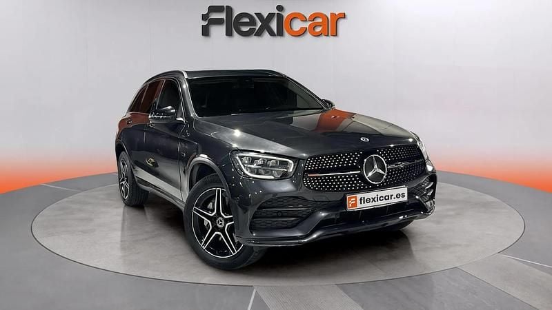 Käytetty Mercedes GLC300e 306 HP (225 kW) 2021 Katumaasturi