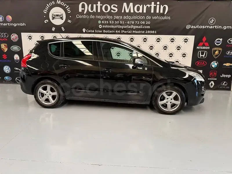 Usado Peugeot 3008 200 CV (147 kW) 2014 Negro Familiar