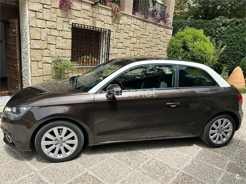 Usado Audi A1 Ambition 105 CV (77 kW) 2011 Marrón Utilitario
