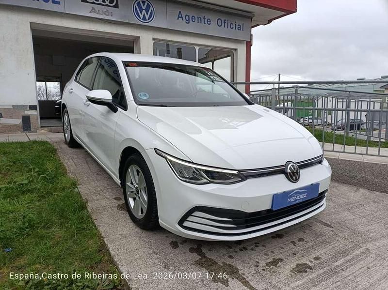 Usado VW Golf VIII Life 116 CV (85 kW) 2021 Blanco Utilitario