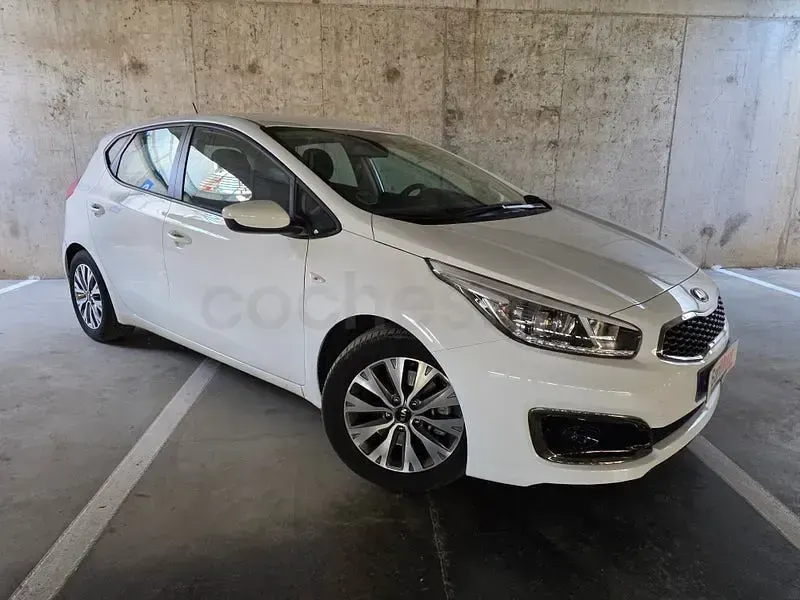 Brugt Kia Ceed 101 HK (74 kW) 2018 Hvid Hatchback