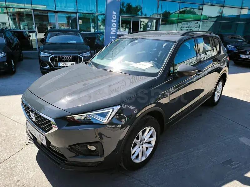 Usado Seat Tarraco Style 150 CV (110 kW) 2021 Gris / plata SUV