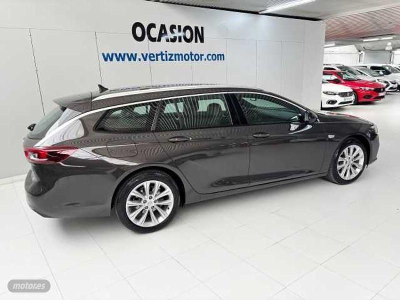 Usado Opel Insignia Business Elegance 122 CV (89 kW) 2021 Gris Familiar