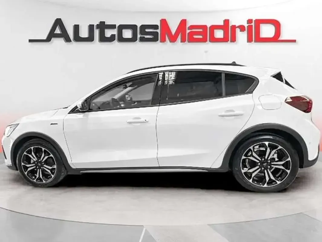 Usado Ford Focus Active 155 CV (114 kW) 2022 Blanco Utilitario