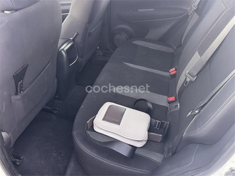 Usado Nissan Qashqai Tekna 130 CV (95 kW) 2018 Blanco SUV