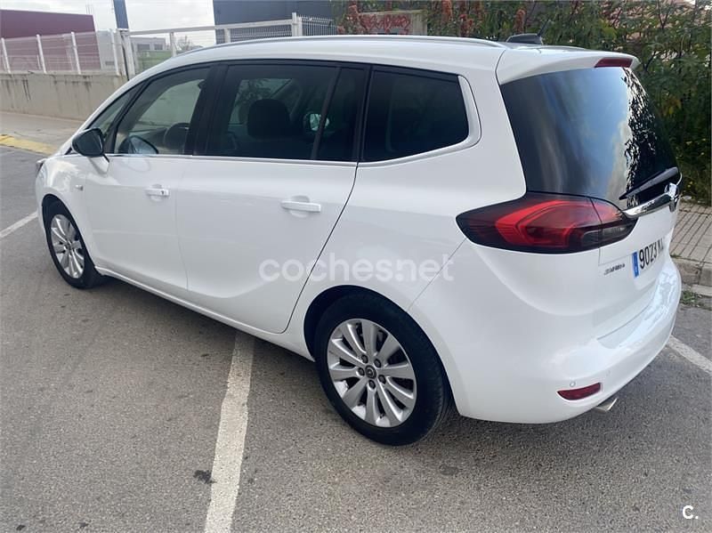 Usado Opel Zafira Selective 136 CV (100 kW) 2019 Blanco Monovolumen
