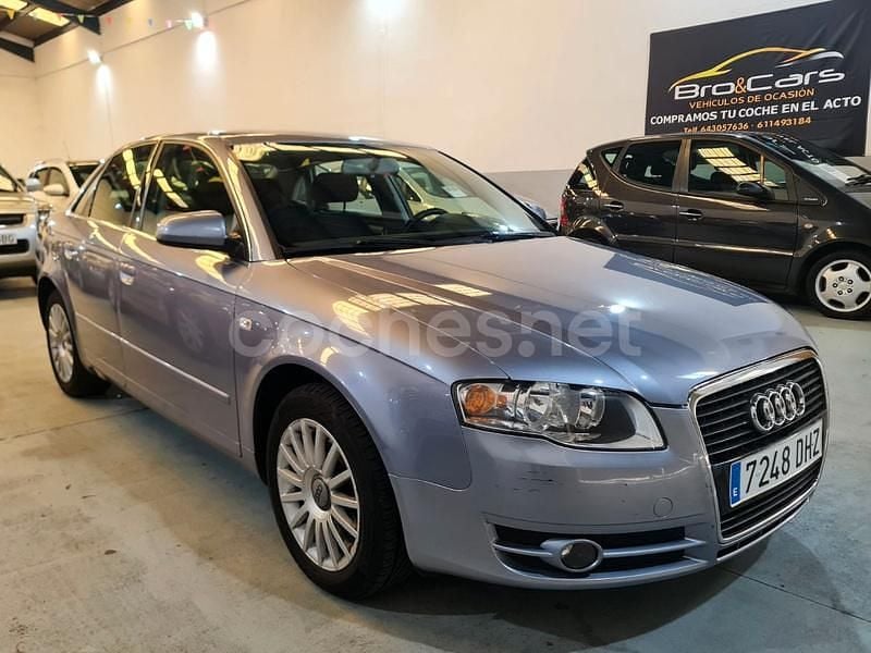 Gris / plata Usado 2005 Audi A4 Berlina | 3999 € (Buen precio) - Imagen 1/4
