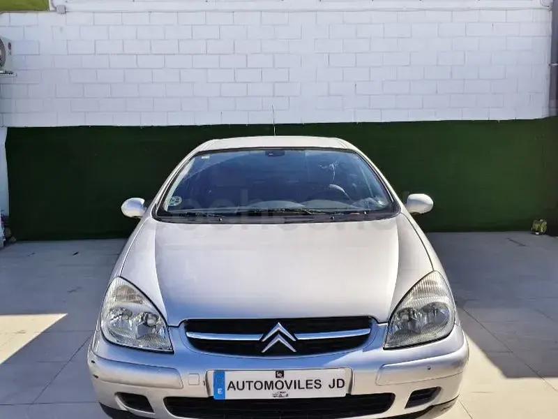 Usado Citroën C5 Exclusive 143 CV (105 kW) 2005 Gris / plata Berlina