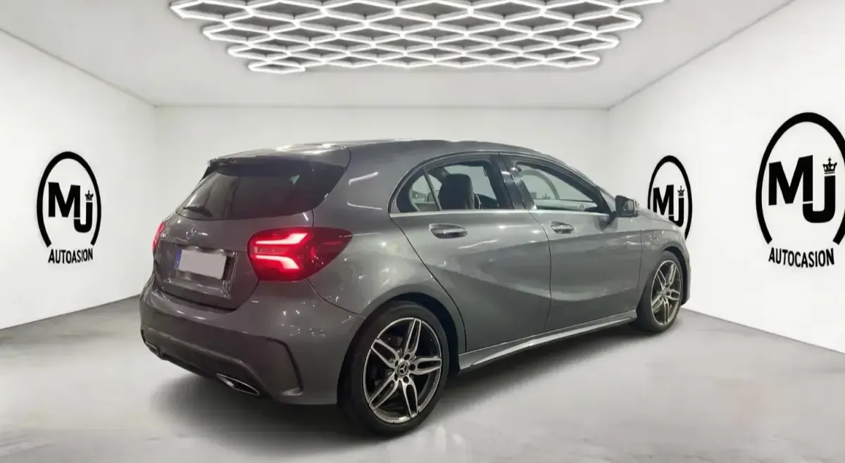 Usado Mercedes A200 136 CV (100 kW) 2017 Gris Berlina