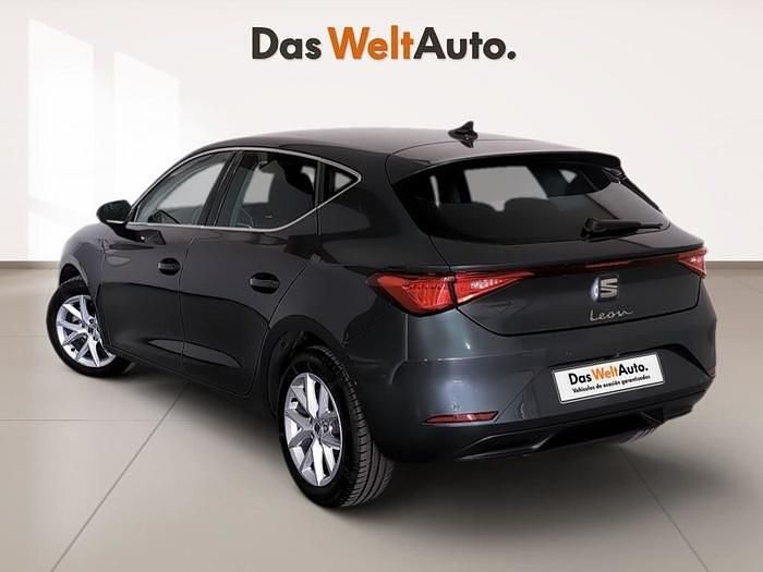 Usado Seat Leon Style 116 CV (85 kW) 2025 Gris Berlina