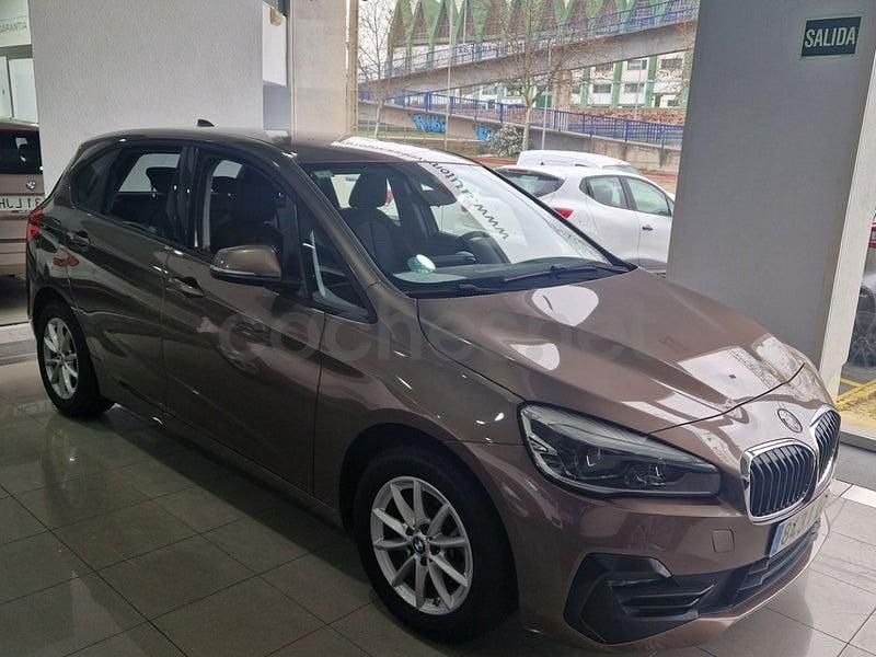 Usado BMW 216 Active Tourer 116 CV (85 kW) 2020 Beige Monovolumen