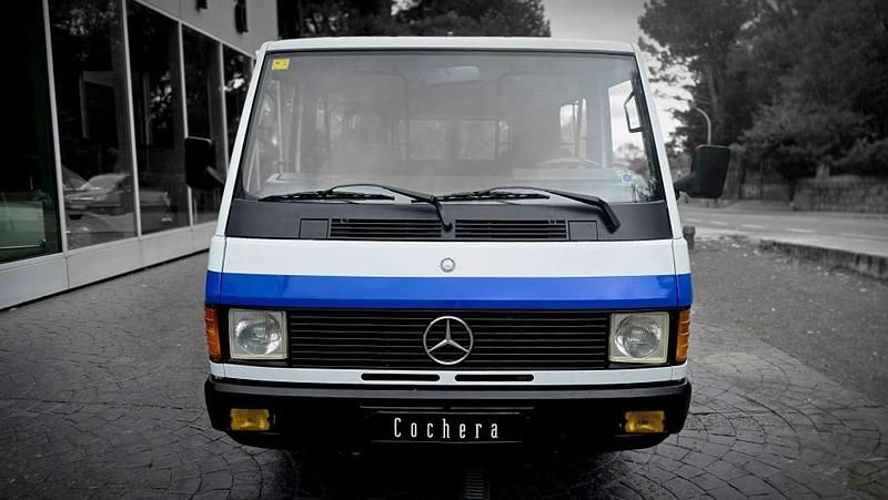 Usado Mercedes 260 72 CV (52 kW) 1989 Blanco Monovolumen