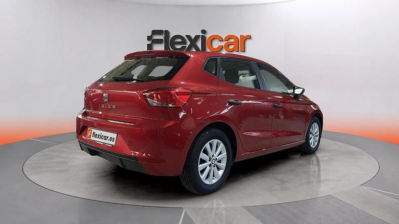 Usado Seat Ibiza Reference 80 CV (58 kW) 2019 Rojo Utilitario