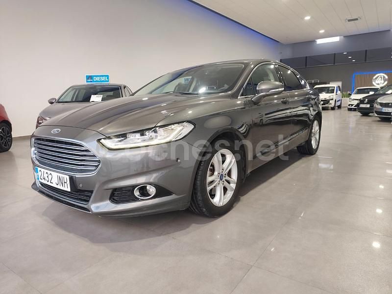 Beige Usado 2016 Ford Mondeo Titanium Berlina | 11.500 € (Buen precio) - Imagen 1/4