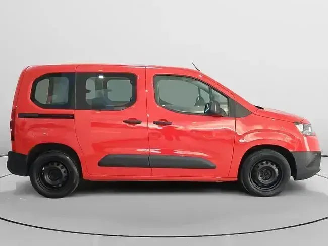 Usado Toyota Proace City City 131 CV (96 kW) 2023 Blanco Monovolumen