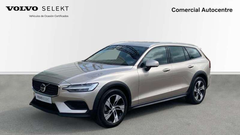 Usado 2023 Volvo V60 CC Core Familiar | 43.900 € (Precio justo) - Imagen 1/4