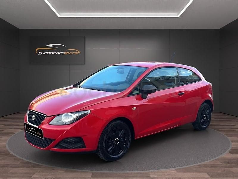 Usado Seat Ibiza SC 60 CV (44 kW) 2011 Rojo Utilitario