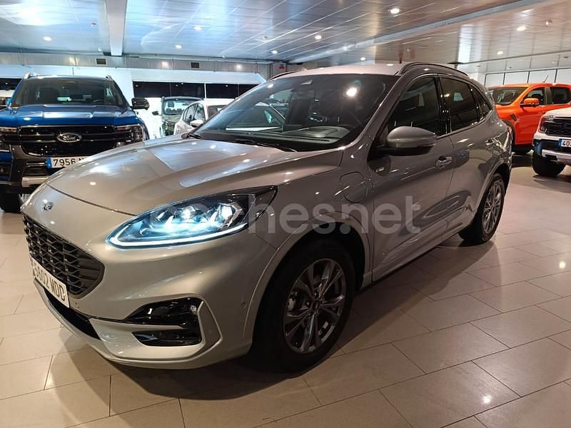 Gris / plata Usado 2022 Ford Kuga ST-Line SUV | 25.990 € (Precio justo) - Imagen 1/4