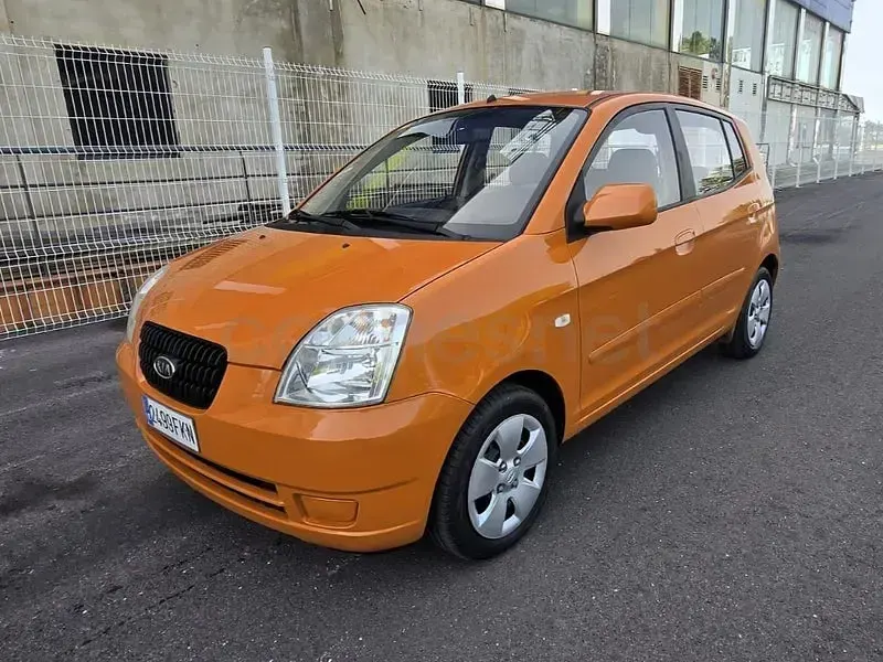 Usado Kia Picanto LX 61 CV (44 kW) 2007 Naranja Utilitario