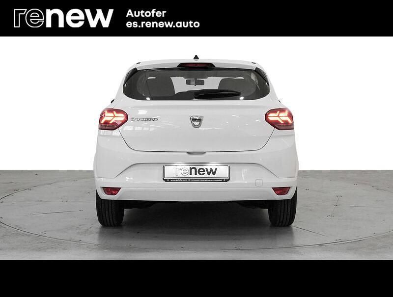 Usado Dacia Sandero Essentiel 100 CV (73 kW) 2021 Blanco Berlina