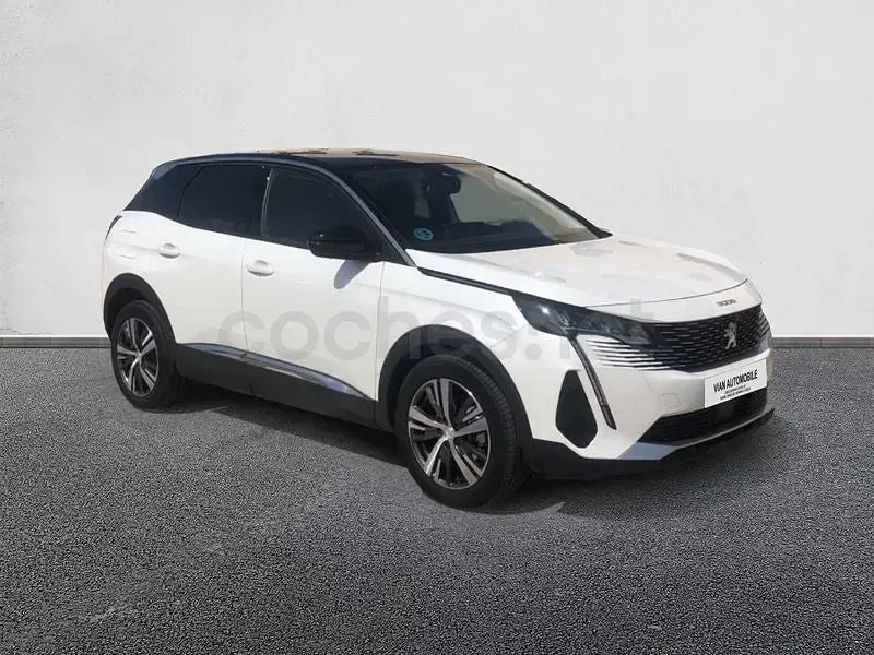 Usado Peugeot 3008 Allure 130 CV (95 kW) 2022 Blanco SUV