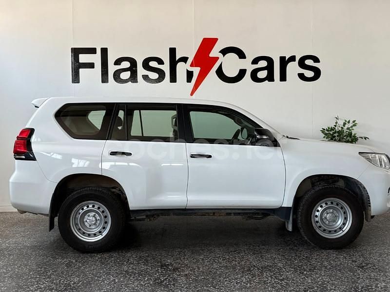 Usado Toyota Land Cruiser 177 CV (130 kW) 2020 Blanco SUV