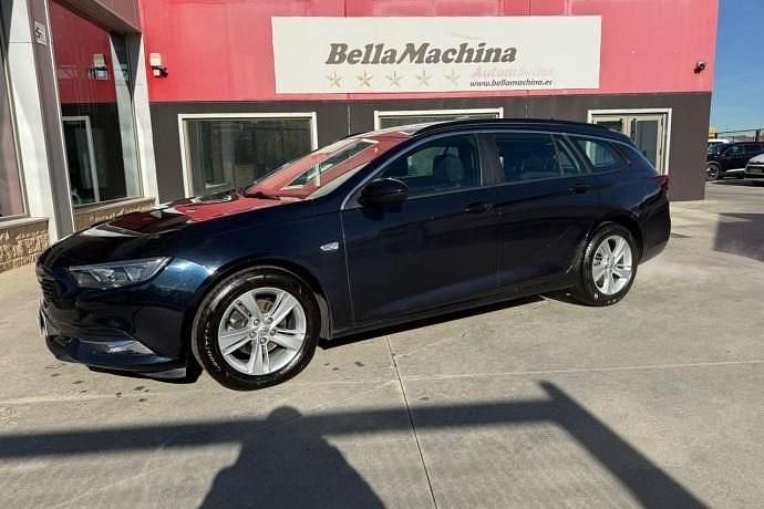 Usado Opel Insignia Selective 136 CV (100 kW) 2019 Azul Familiar